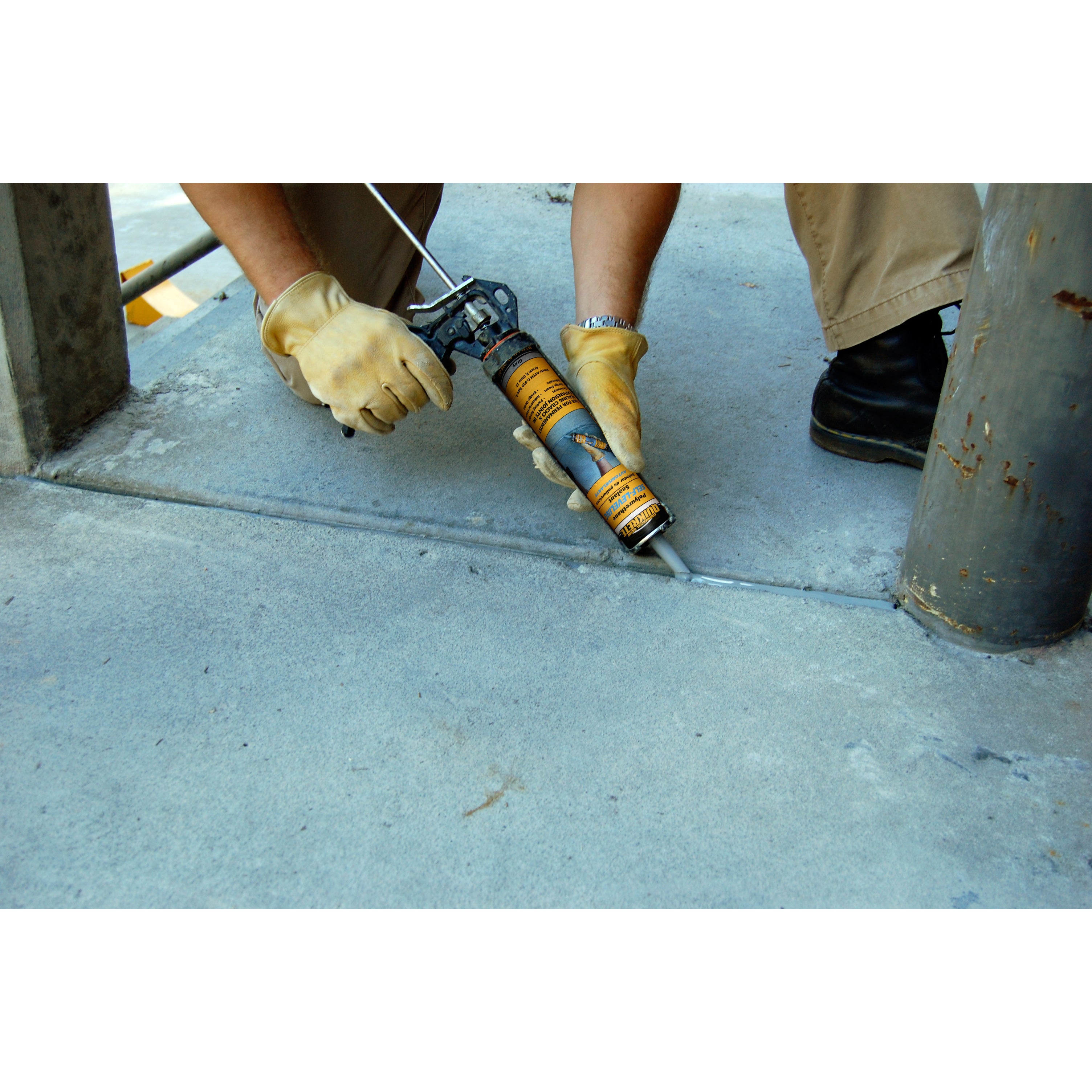 Polyurethane Self Leveling Sealant 300ml