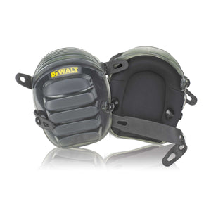 ALL-TERRAIN KNEEPADS WITH LAYERED GEL