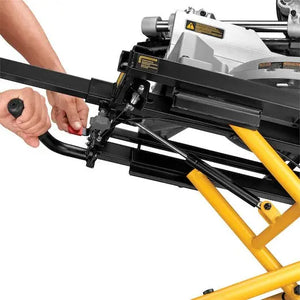 12 inch Double Bevel Sliding Compound Miter Saw Black & Decker Canada Inc. Black & Decker Tools